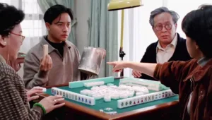 【震撼家族感恩饭！】回家过节怎么开口？「我靠打扑克维生」的真实说法指南曝光