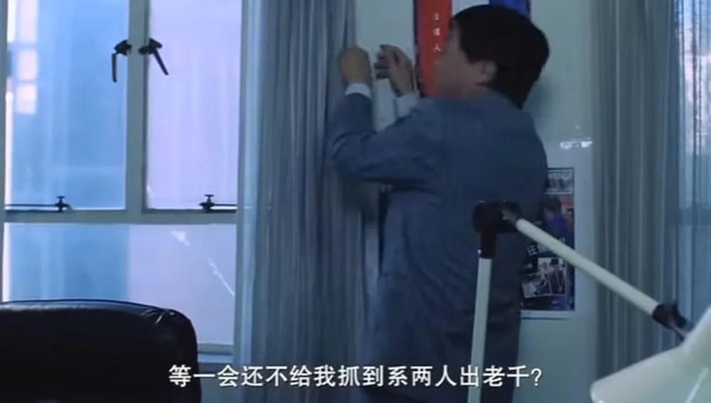 【作弊名单没忘，老梗当场翻车】德州扑克牌室当场抓包标记扑克牌，双人组立刻封杀