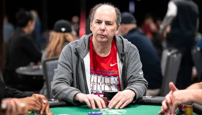 【大家笑了他25年，现在他可能要笑到最后】Allen Kessler距离生涯首条WSOP金手链只差最后一步